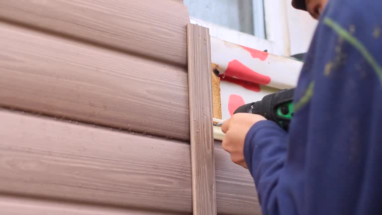 Professional Siding Installation & Repair in Shady Hills, FL